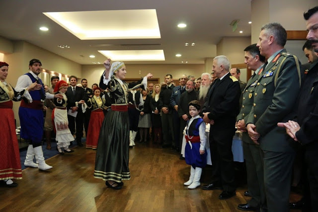 Εθιμοτυπικές Εκδηλώσεις Εορτής Χριστουγέννων στο ΓΕΕΘΑ - Φωτογραφία 35