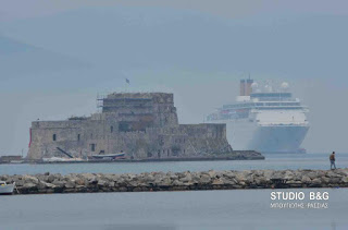 Το μεγάλο κρουαζιερόπλοιο COSTA ΝΕΟROMANTICA στο Ναύπλιο - Φωτογραφία 1