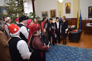 Ευχές και Κάλαντα για το Νέο Έτος στην Υφυπουργό, Μαρία Κόλλια-Τσαρουχά - Φωτογραφία 1