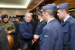 Πρωτοχρονιάτικα Κάλαντα από τη Χορωδία του Τάγματος ΓΕΕΘΑ και την Μπάντα της ΠΑ στον Αρχηγό ΓΕΑ