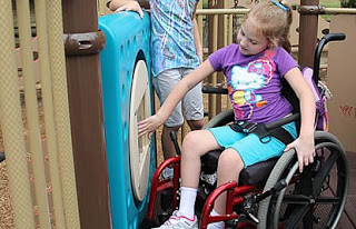 Φτιάχτηκε η πρώτη παιδική χαρά για παιδιά με αναπηρίες! - Φωτογραφία 1