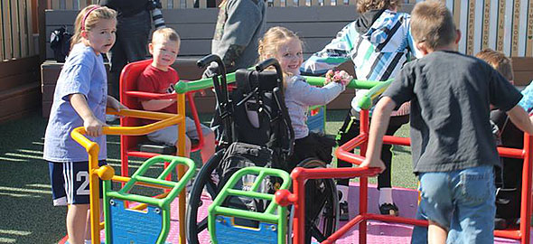 Φτιάχτηκε η πρώτη παιδική χαρά για παιδιά με αναπηρίες! - Φωτογραφία 3