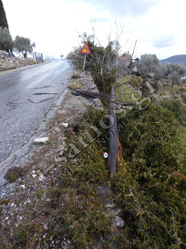 Tα πήρε και τα σήκωσε ανεμοστρόβιλος στη Σάμο! - Φωτογραφία 4