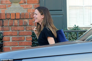 Με ποιον ήταν στο αμάξι η Jennifer Garner μετά το διαζύγιο; [photos] - Φωτογραφία 1