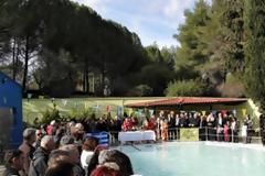 Θεοφάνεια στην… ιαματική πισίνα των Λουτρών Υπάτης [photo+video]