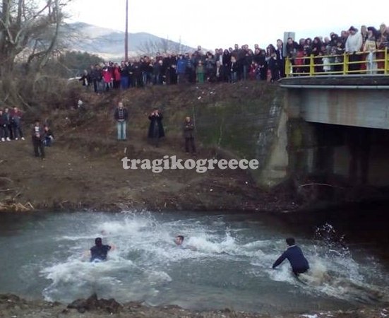 ΚΑΣΤΟΡΙΑ - Με λαμπρότητα και με σύμμαχο τον καλό καιρό, γιορτάστηκαν τα Θεοφάνεια σήμερα στη Μεσοποταμία [photo+video] - Φωτογραφία 7