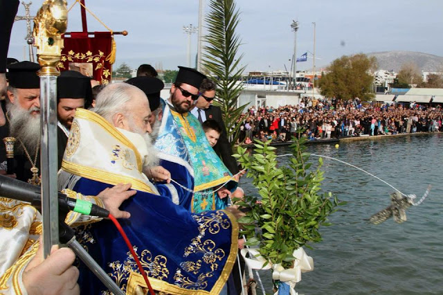 Η Εορτή των Θεοφανείων στην Μητρόπολη Γλυφάδας [photos] - Φωτογραφία 9