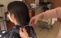 Ναύπακτος: Προσφέρουν τα μαλλιά τους για καλό σκοπό... [photo+video]