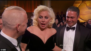 Η απίστευτη αντίδραση της Lady GaGa όταν έμαθε πως κέρδισε Χρυσή Σφαίρα... [photos] - Φωτογραφία 1