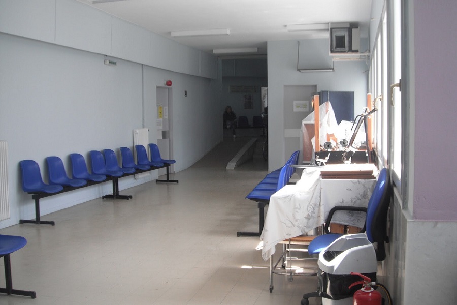 “Γυμνό” το Κέντρο Υγείας στο Λεωνίδιο - Φωτογραφία 1