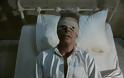 Ανατριχιαστικό: Το τελευταίο videoclip του David Bowie τον δείχνει να πεθαίνει σε ένα νοσοκομείο... [video]