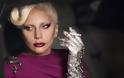 Ποιος πασίγνωστος ηθοποιός κορόιδεψε τη Lady Gaga για τη Χρυσή Σφαίρα που κέρδισε; [photos]