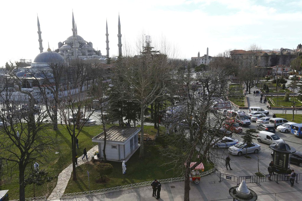 Τρομοκρατία στην καρδιά της Κωνσταντινούπολης: 10 νεκροί, πολλοί τραυματίες - Φωτογραφία 4
