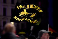 Τα έσπασαν όλα τη Γερμανία: 250 χούλιγκαν έσπασαν μαγαζιά ξένων και διέλυσαν την Λειψία... [photos]