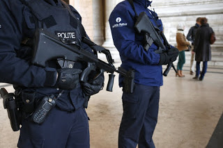 Η αστυνομία του Βελγίου βρήκε σπίτια Τζιχαντιστών... - Φωτογραφία 1