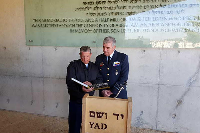 Φωτό από την επίσκεψη του Αρχηγού ΓΕΑ στο Ισραήλ - Φωτογραφία 13
