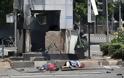 Τι βρήκαν οι αστυνομικοί στο σημείο των εκρήξεων στην Ινδονησία; [photos] - Φωτογραφία 4