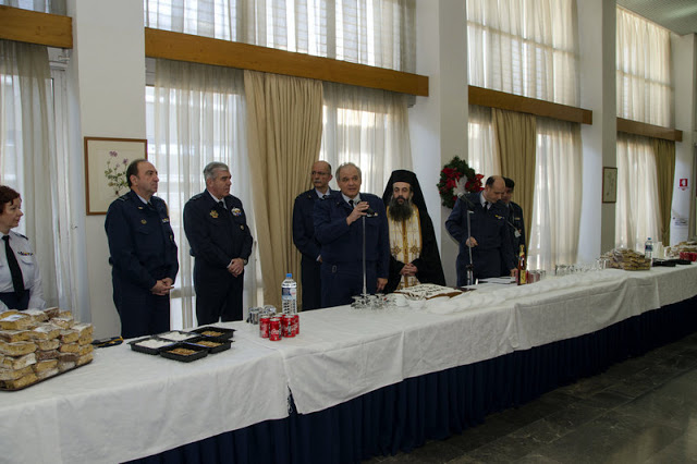 Κοπή της Πρωτοχρονιάτικης Πίτας του 251ΓΝΑ - Φωτογραφία 5