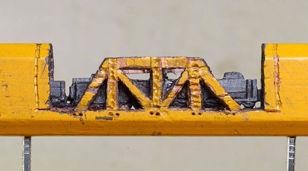 Μολύβι μετατρέπεται σε περίτεχνη σήραγγα τρένου - Φωτογραφία 5