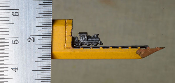 Μολύβι μετατρέπεται σε περίτεχνη σήραγγα τρένου - Φωτογραφία 6
