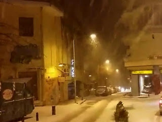 Σφοδρή χιονόπτωση στην Κοζάνη! Μέσα σε 2 ώρες άσπρισαν τα πάντα! [video] - Φωτογραφία 1