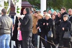 Το τελευταίο αντίο στην Ανθή Λινάρδου - To Σπαρακτικό μήνυμα από την αδελφή της [photos]