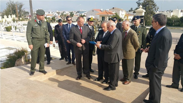 Tελετές παραλαβής στην Κύπρο και παράδοσης στην Ελλάδα των λειψάνων 6 ελλήνων στρατιωτικών - Φωτογραφία 17