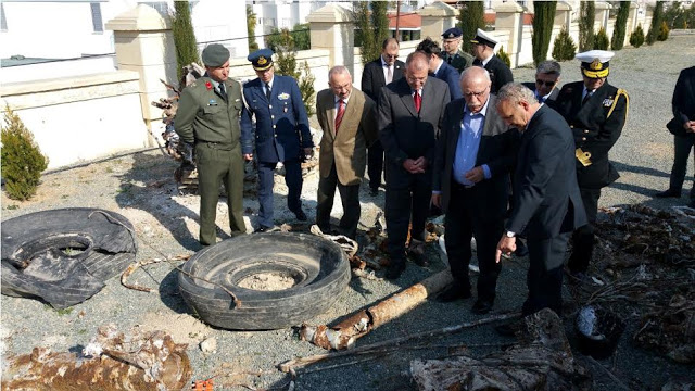 Tελετές παραλαβής στην Κύπρο και παράδοσης στην Ελλάδα των λειψάνων 6 ελλήνων στρατιωτικών - Φωτογραφία 18