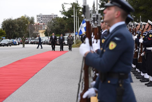 Δηλώσεις ΥΕΘΑ Πάνου Καμμένου και ΥΠΑΜ Κύπρου Χριστόφορου Φωκαίδη μετά την συνάντηση τους στο ΥΠΕΘΑ - Φωτογραφία 2