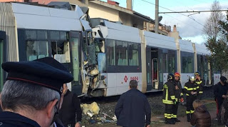 Σύγκρουση τρένων στη Σαρδηνία με τραυματίες... - Φωτογραφία 1