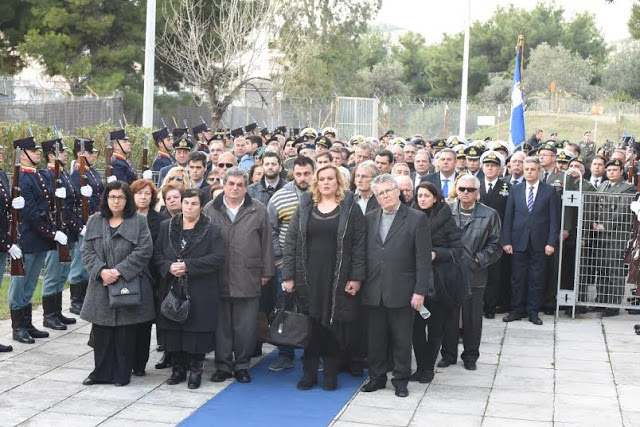 Παρουσία πολιτικής και στρατιωτικής ηγεσίας του ΥΠΕΘΑ στην τελετή παραλαβής λειψάνων αγνοούμενων του Κυπριακού αγώνα - Φωτογραφία 7