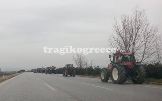 ΠΡΙΝ ΑΠΟ ΛΙΓΟ - Πορεία αγροτών με τα τρακτέρ τους από Μάλγαρα προς Θεσσαλονίκη [photos] - Φωτογραφία 6