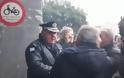 Οι αγρότες κρατούν σε «ομηρία» τον υπουργό από το πρωί - Ακόμα εγκλωβισμένος ο Αποστόλου [video]
