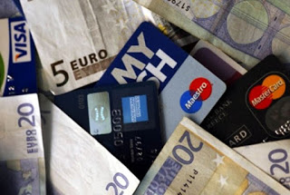 ΣΑΣ ΕΝΔΙΑΦΕΡΕΙ: Έρχονται κατασχέσεις για χρέη από πιστωτικές κάρτες! - Φωτογραφία 1