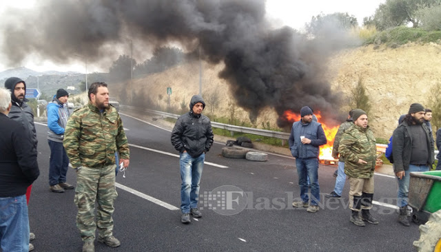 Αγροτικό μπλόκο στις Αρχάνες Ηρακλείου [photos] - Φωτογραφία 3