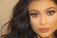 Χώρισε η Kylie Jenner; [photos]
