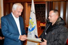 Συγκινητικές στιγμές στην βράβευση δυο παλαίμαχων κομάντος από τη Λέσχη Καταδρομέων Ημαθίας