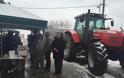 Κι αν χιονίζει... οι αγρότες στο Οροπέδιο παραμένουν στο μπλόκο [photo] - Φωτογραφία 5