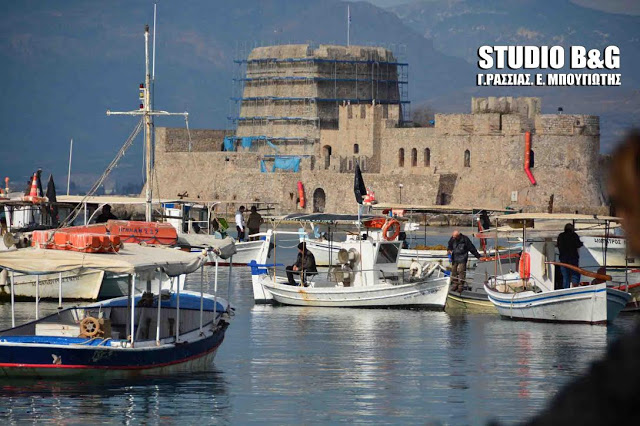Απέκλεισαν το λιμανι του Ναυπλίου οι αλιείς της Αργολίδας - Φωτογραφία 3