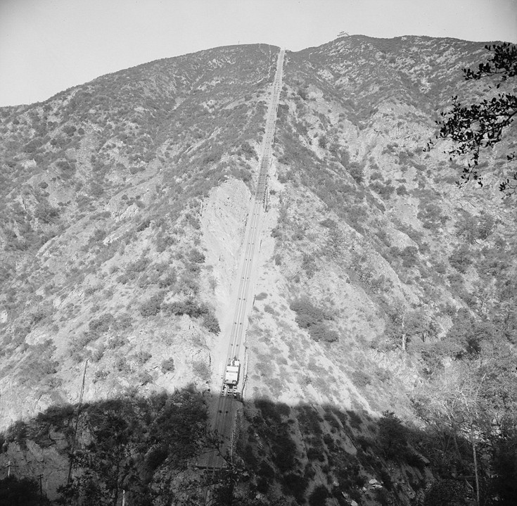 Το βαγόνι που «σκαρφάλωνε» στα βουνά της Καλιφόρνια - Φωτογραφία 9