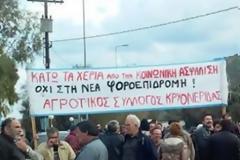 Στο δρόμο οι αγρότες στην Κρήτη - Μπλόκα σε Χανιά, Ρέθυμνο και Ηράκλειο