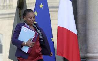 Παραιτήθηκε η Γαλλίδα υπουργός Δικαιοσύνης - Φωτογραφία 1