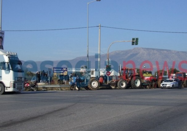 Δεύτερη ημέρα στο μπλόκο στα Μεσόγεια [photos] - Φωτογραφία 2