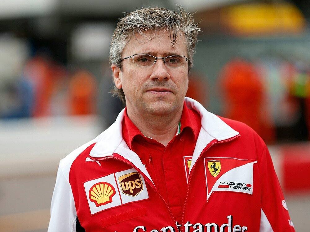 Mηχανικός από τη Ferrari, κινητήρες από τη Mercedes - Φωτογραφία 1