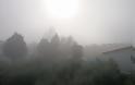 Ομίχλη σκέπασε την Ξάνθη - Εντυπωσιακό σκηνικό μέσα στην πόλη και στον κάμπο - Φωτογραφία 3