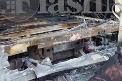 Στάχτη και αποκαΐδια αποθήκη με αγροτικά στην Άρβη Βιάννου [photos]
