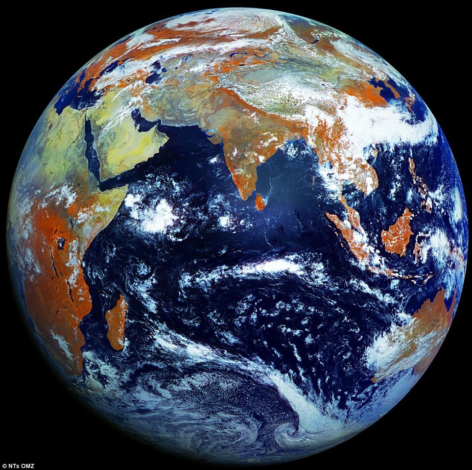Αυτές είναι οι πιο «καθαρές» εικόνες του πλανήτη Γη από δορυφόρο - Φωτογραφία 2