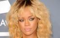 ΔΕΙΤΕ: 1 εκατ. δολάρια για τη γυμνή Rihanna!