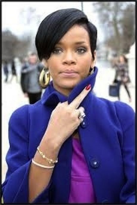 Το μεσαίο δάκτυλο της Rihanna!!! (Photos) - Φωτογραφία 16