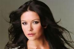 Οι 23 πιο καυτές διάσημες πάνω από 40!